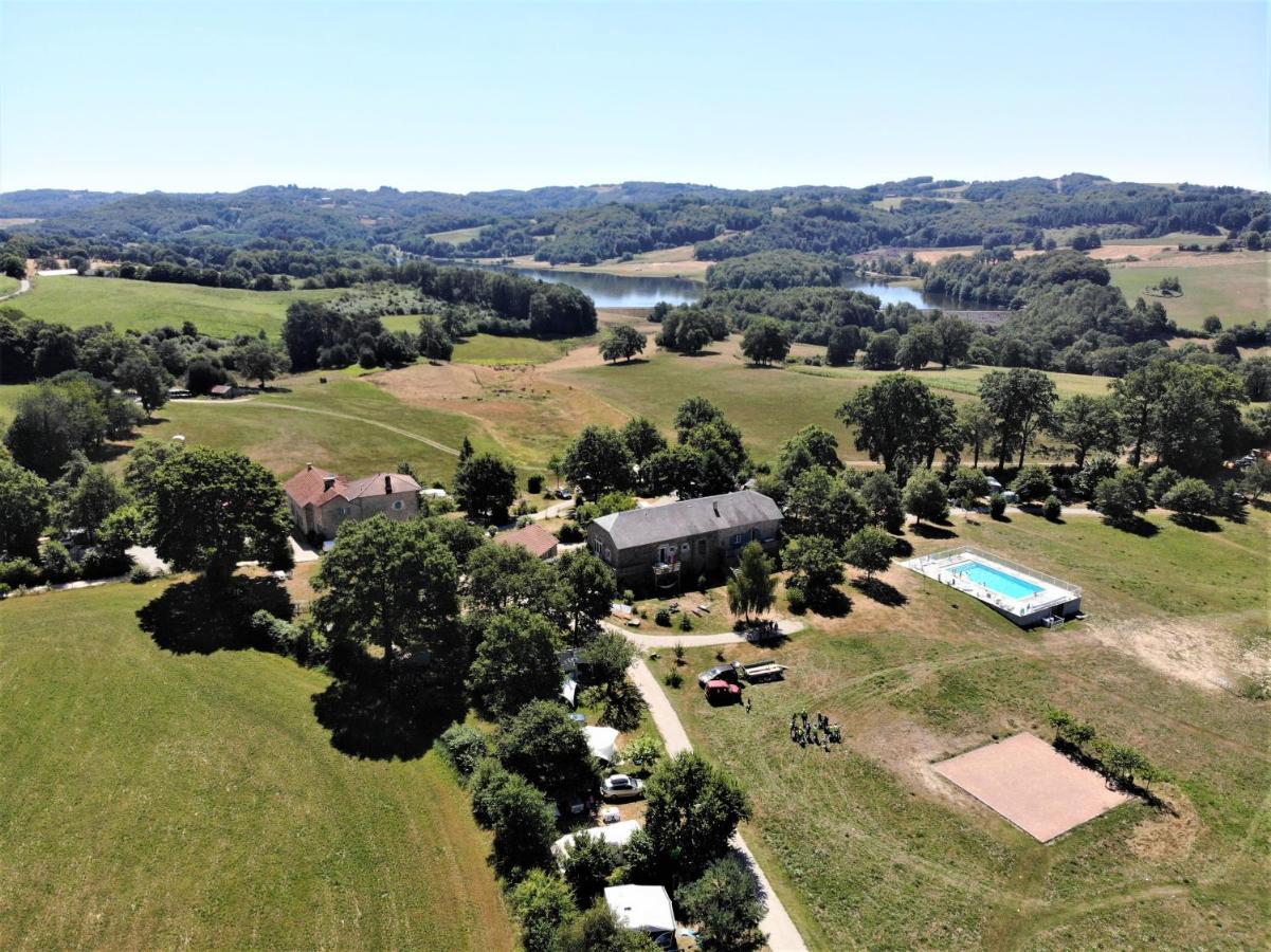 Domaine Les Teuilleres Acomodação com café da manhã Lacam-dʼOurcet Exterior foto